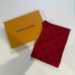Louis Vuitton Wool/Silk Logomania Big Logo Thick Knit Red Scarf
